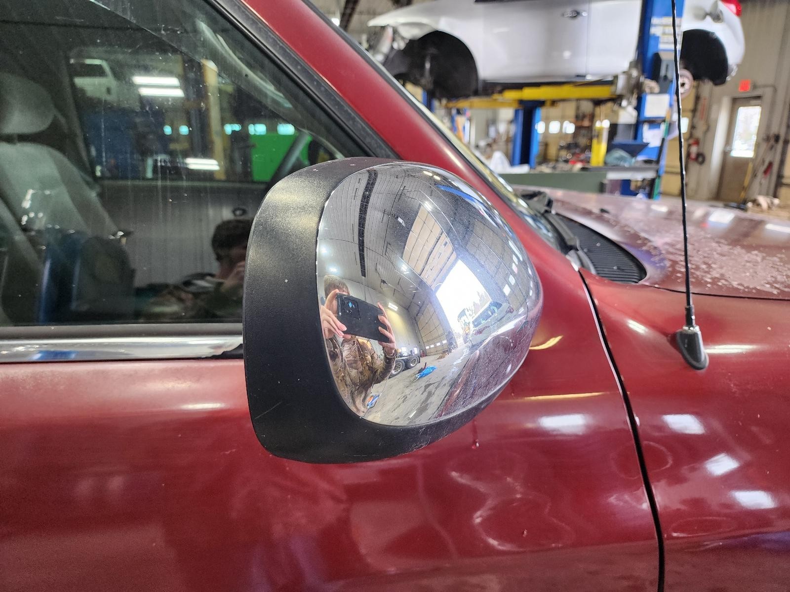 Used Right Door Mirror fits: 2003 Toyota Tundra Power exc. Limited heated Right