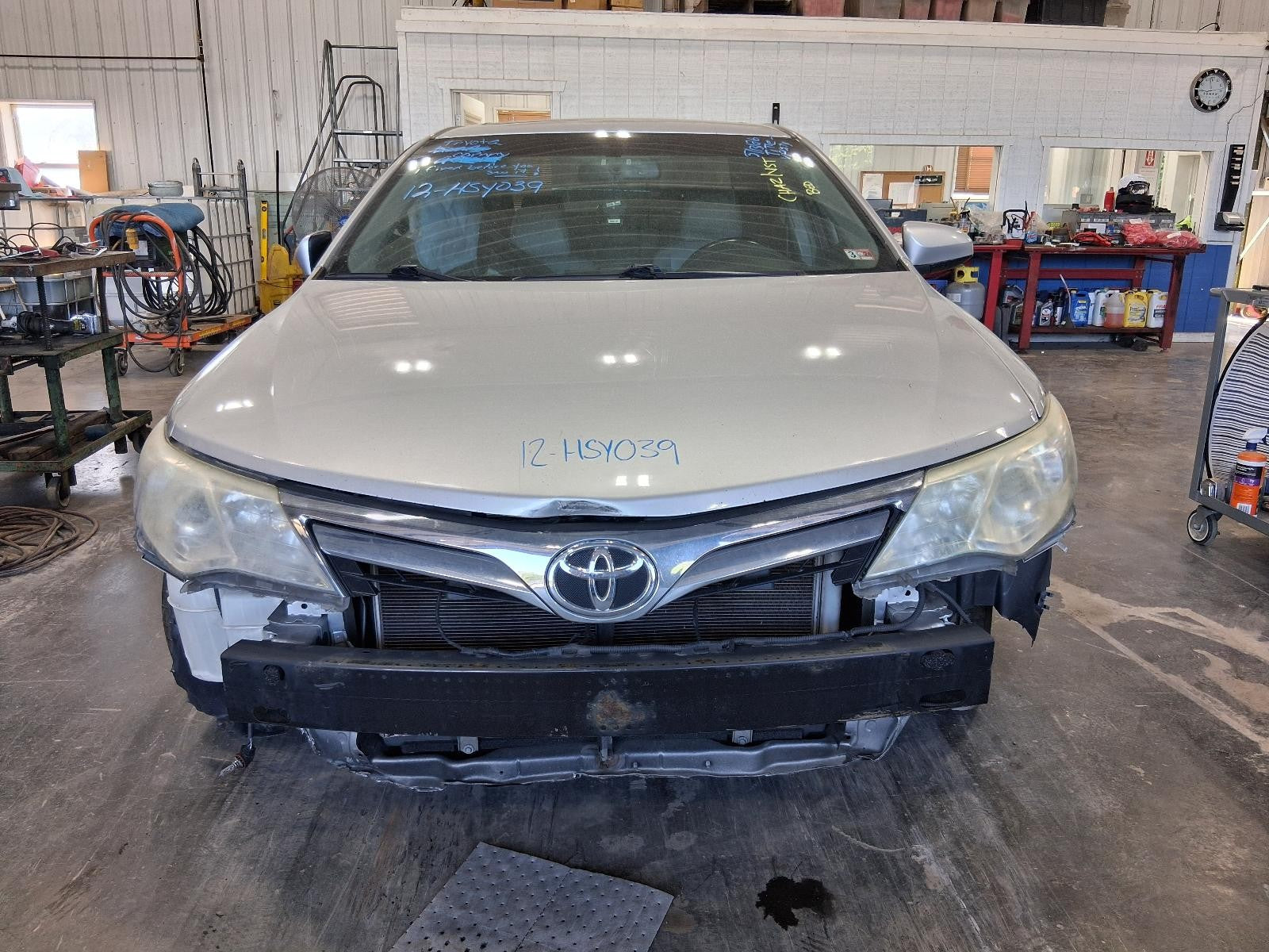 Used Front Left Drive Axle Shaft fits: 2012 Toyota Camry 3.5L 2GRFE engine 6 cyl