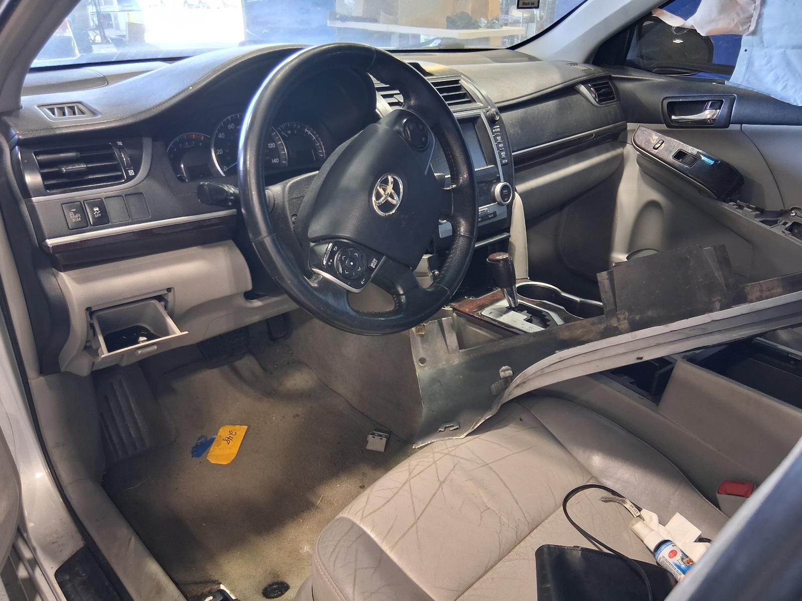 Used Front Left Door Window Regulator Front fits: 2012 Toyota Camry front and re