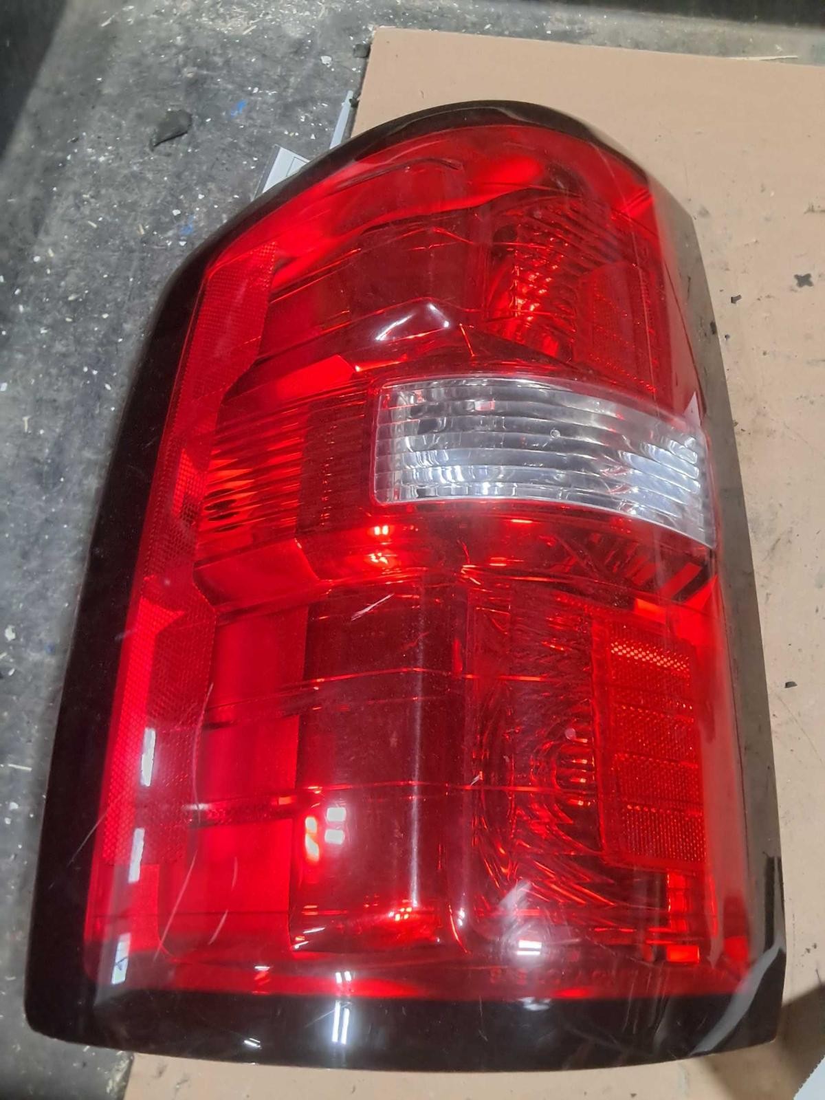Used Left Tail Light Assembly fits: 2014 Gmc Sierra 1500 pickup Pickup with box