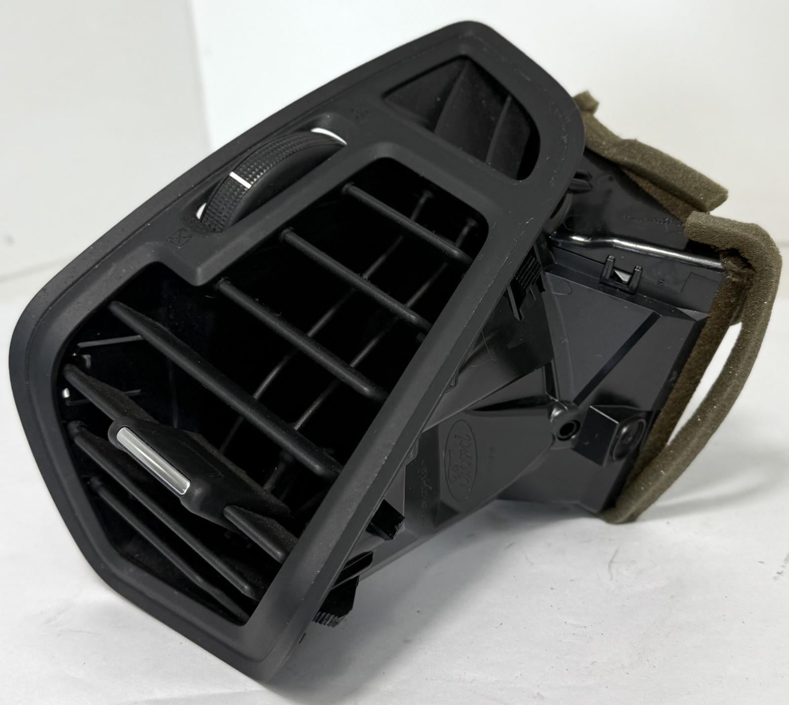 2017-2019 FORD ESCAPE LEFT SIDE DASH HEAT A/C AIR VENT OEM