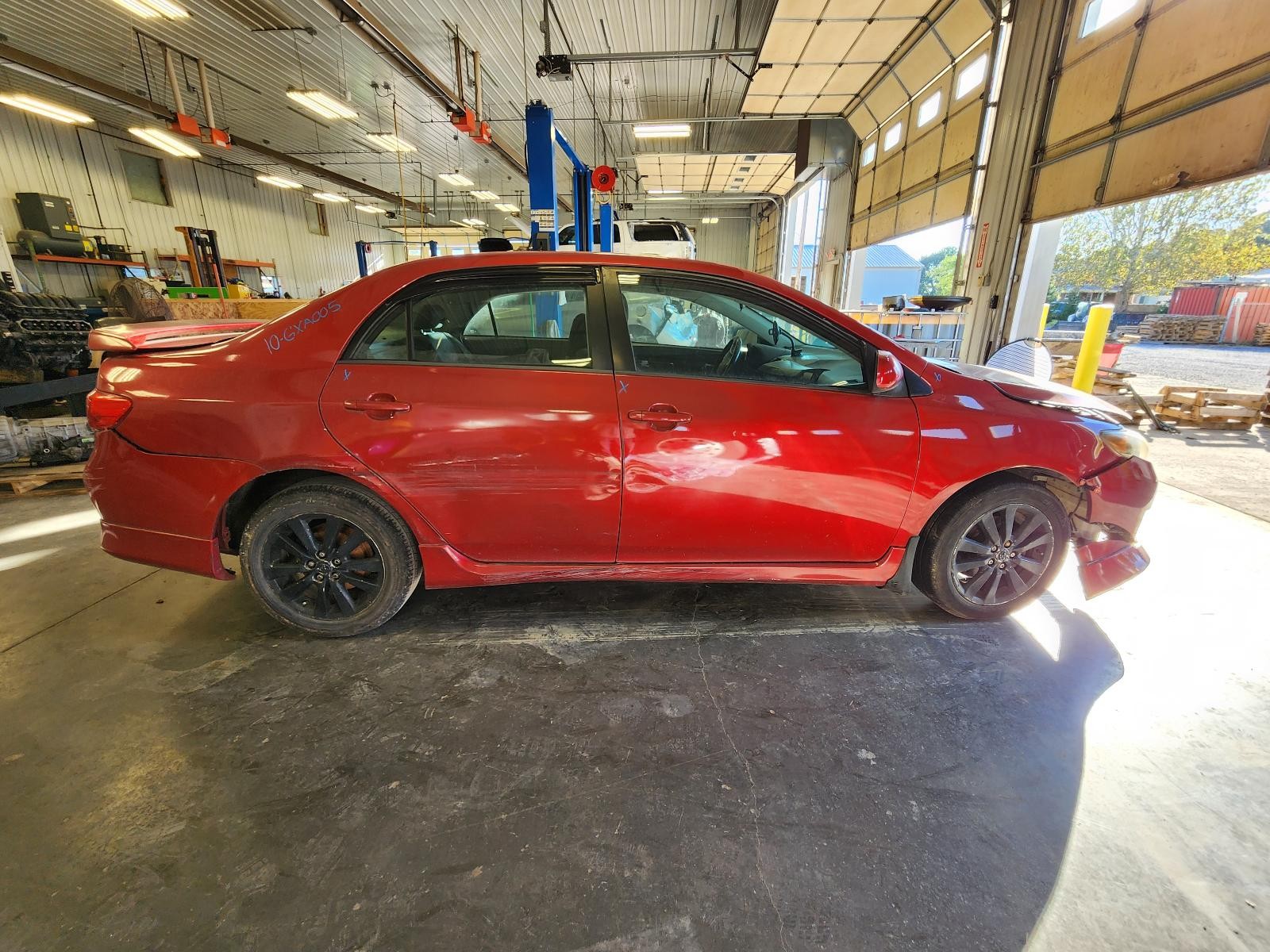 Used Windshield Wiper Motor fits: 2010 Toyota Corolla  Grade A