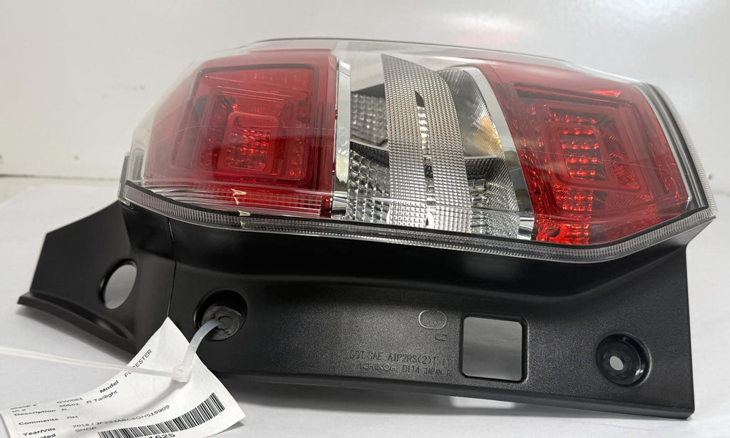 Used Right Tail Light Assembly fits: 2016 Subaru Forester Right Grade A