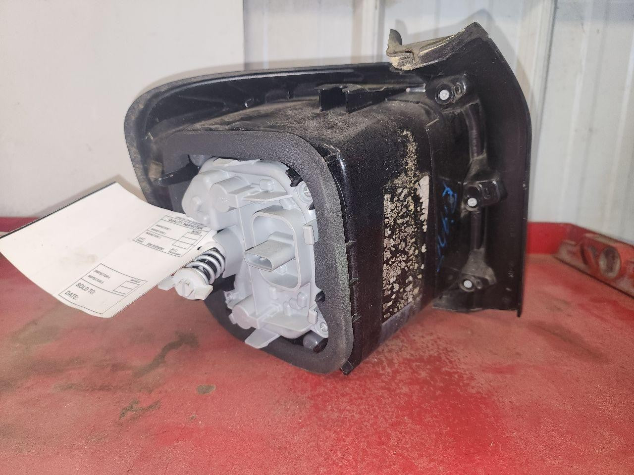 Used Right Inner Tail Light Assembly fits: 2017 Jeep Renegade inner flat black b
