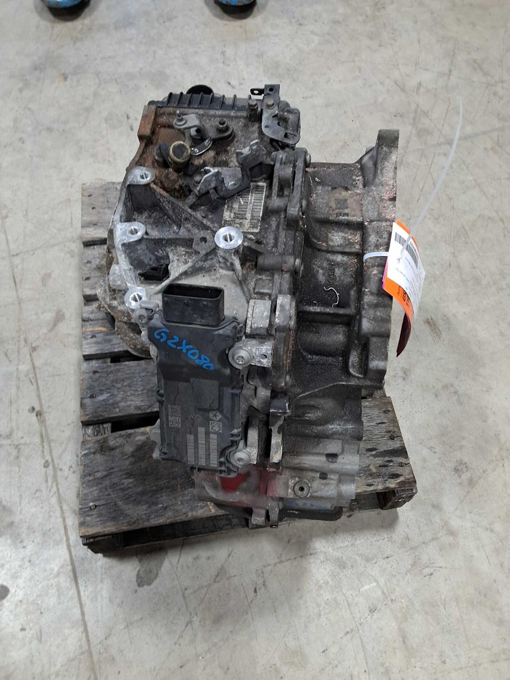 Used Automatic Transmission Assembly fits: 2015 Chrysler 200 AT Sedan 2.4L 9 spe