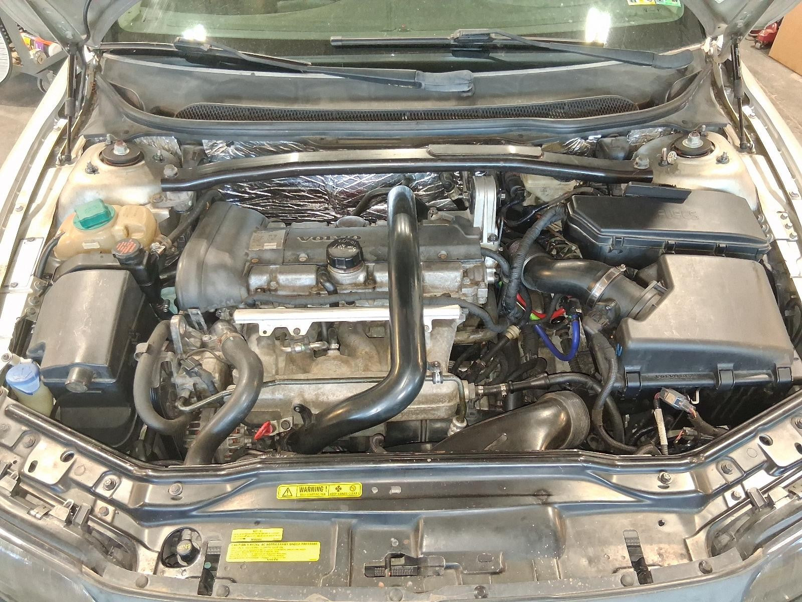 Used Engine Coolant Reservoir fits: 2001 Volvo 70 SERIES 5 cylinder Grade A