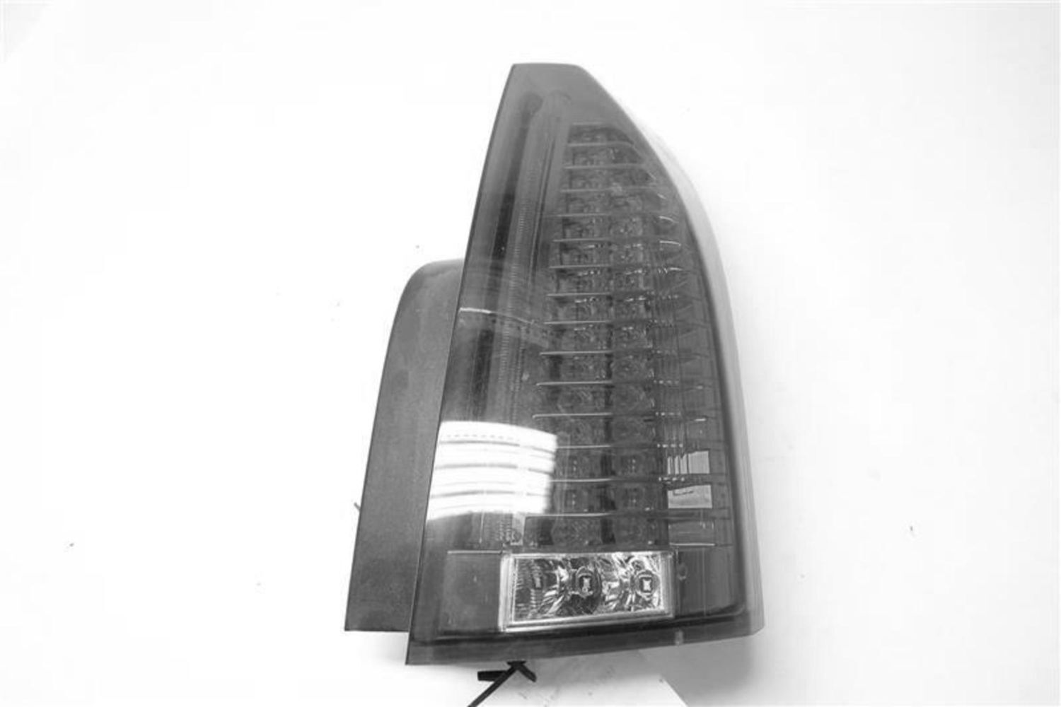 Used Right Outer Tail Light Assembly fits: 2013 Cadillac Cts Sdn red outer lens
