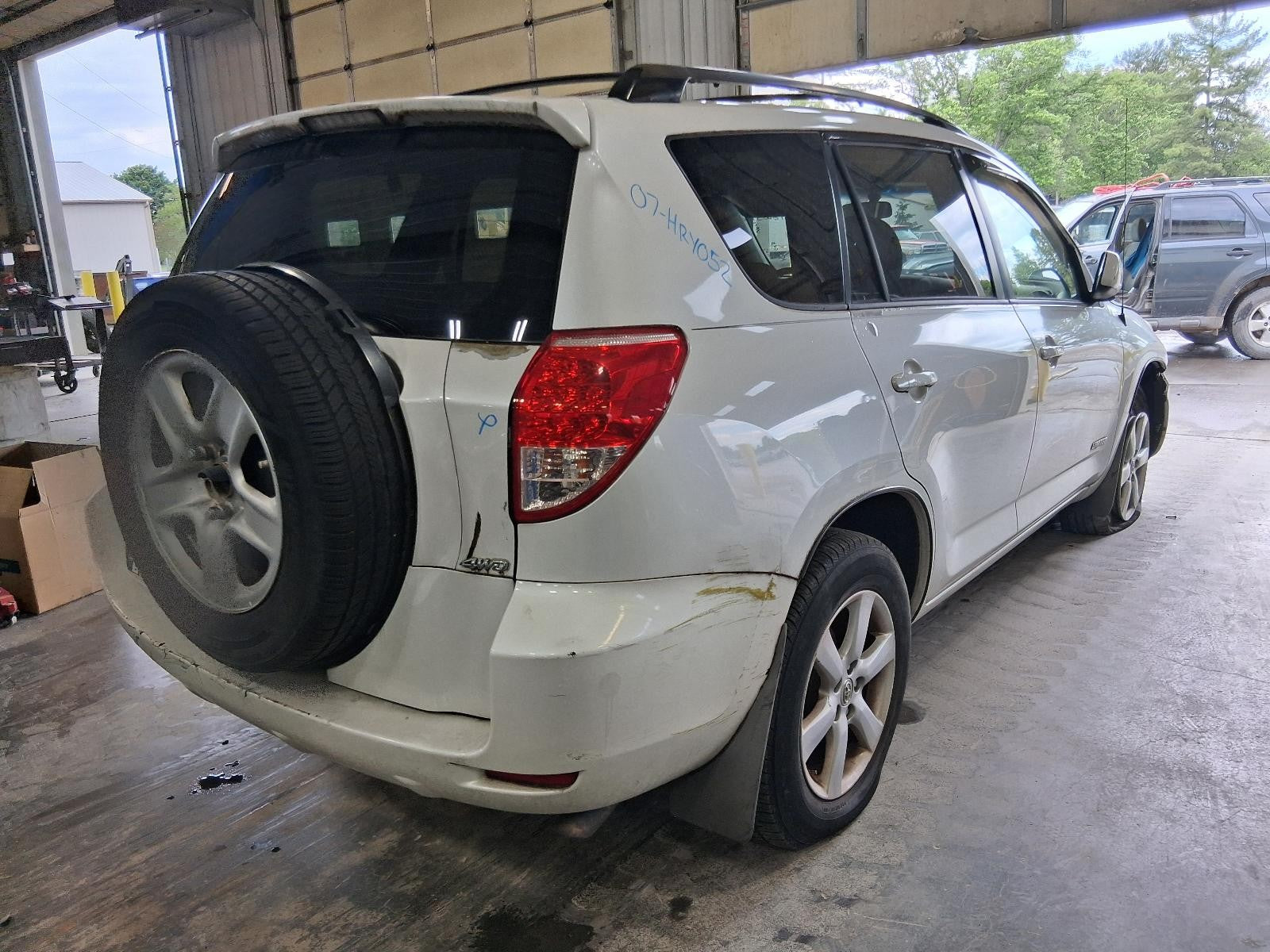Used Right Tail Light Assembly fits: 2007 Toyota Rav4 Right Grade A