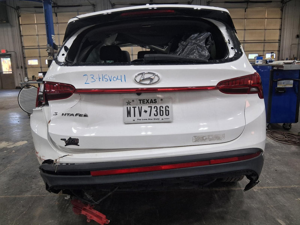 Used Right Tail Light Assembly fits: 2023 Hyundai Santa fe LED US built tailgate