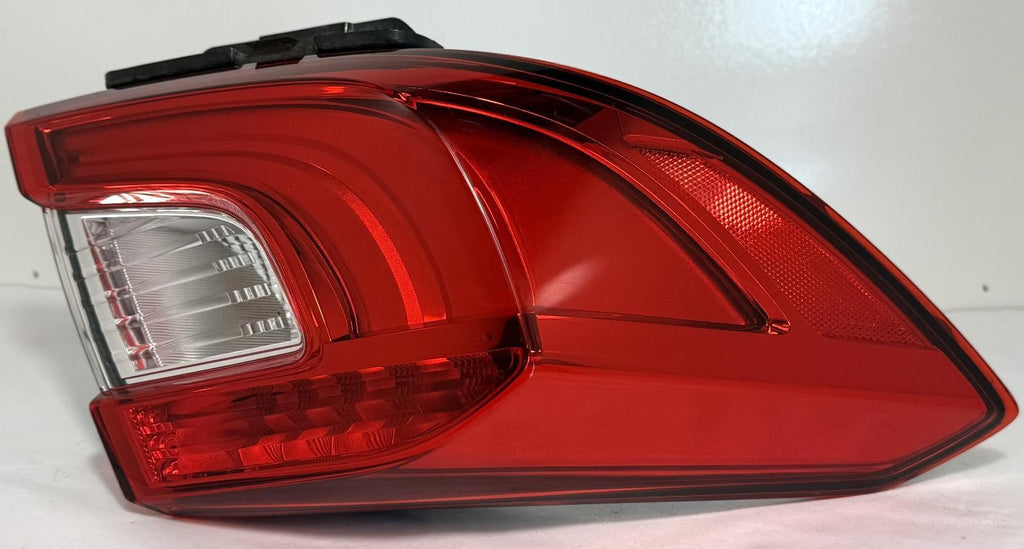 2018-2022 HONDA ACCORD TAILLIGHT LEFT SIDE QUARTER PANEL MOUNTED OEM