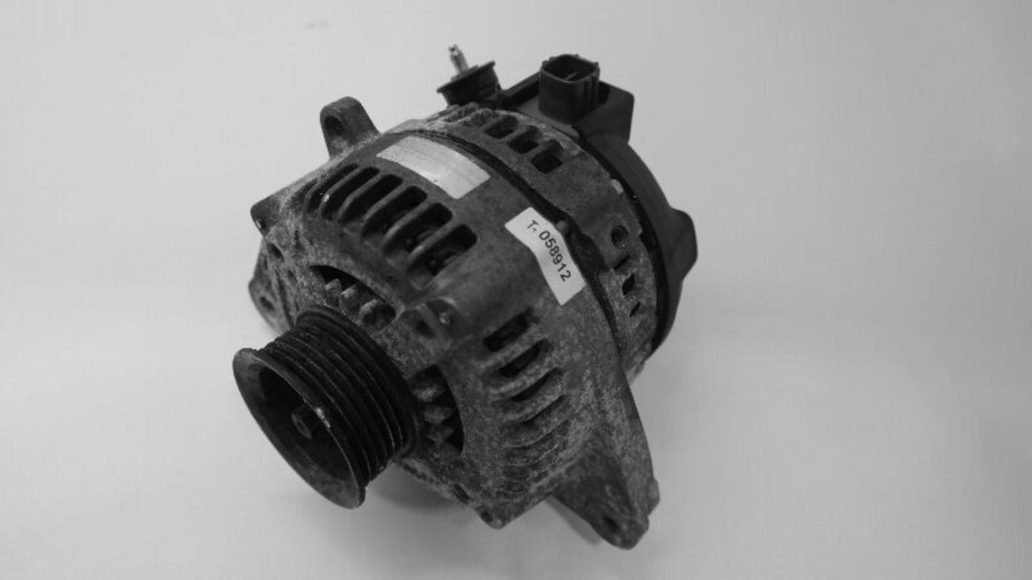 Used Alternator fits: 2004 Lexus RX330 100 amp Grade C