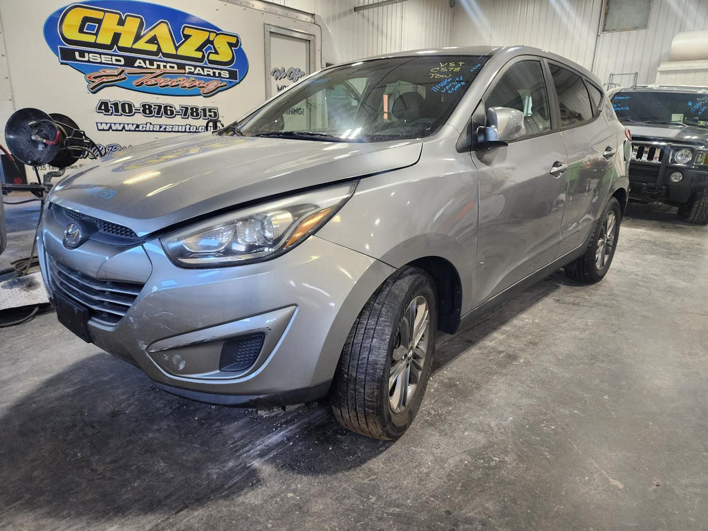 Used Right Door Mirror fits: 2015 Hyundai Tucson Power w/o turn signal non-heate