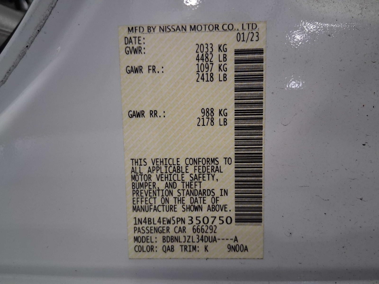 Used Front Center Interior Rear View Mirror fits: 2023 Nissan Altima w/o automat