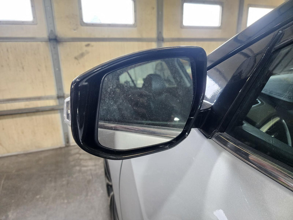 Used Left Door Mirror fits: 2017 Nissan Maxima Power w/LED turn indicators heate