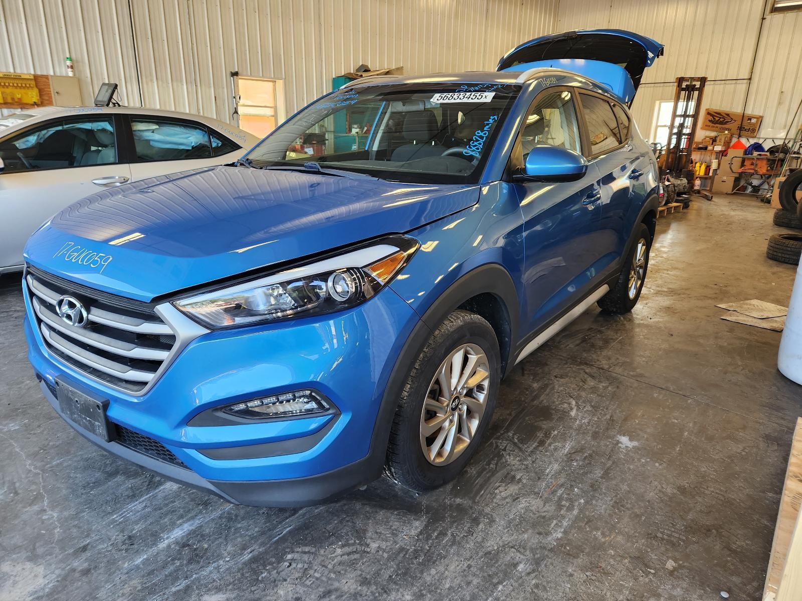 Used Right Door Mirror fits: 2017 Hyundai Tucson Power gasoline heated w/o turn