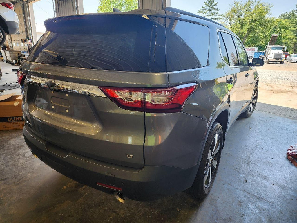 Used Right Sun Visor fits: 2019 Chevrolet Traverse illuminated Right Grade A