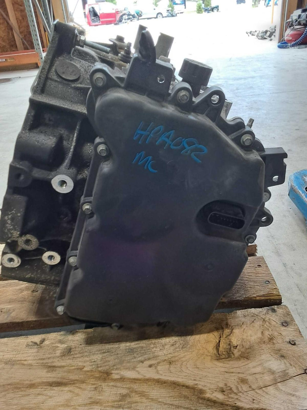 Used Automatic Transmission Assembly fits: 2017 Chevrolet Equinox AT FWD 2.4 Gra