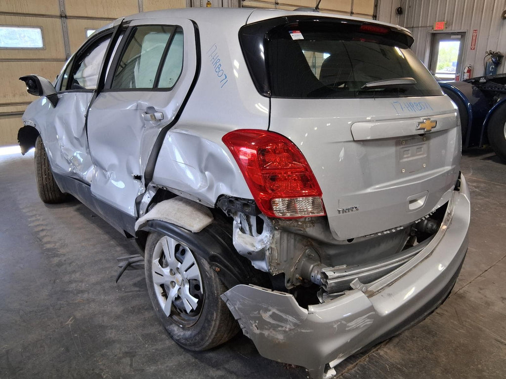 Used Air Cleaner Assembly fits: 2017 Chevrolet Trax 1.4 Grade A