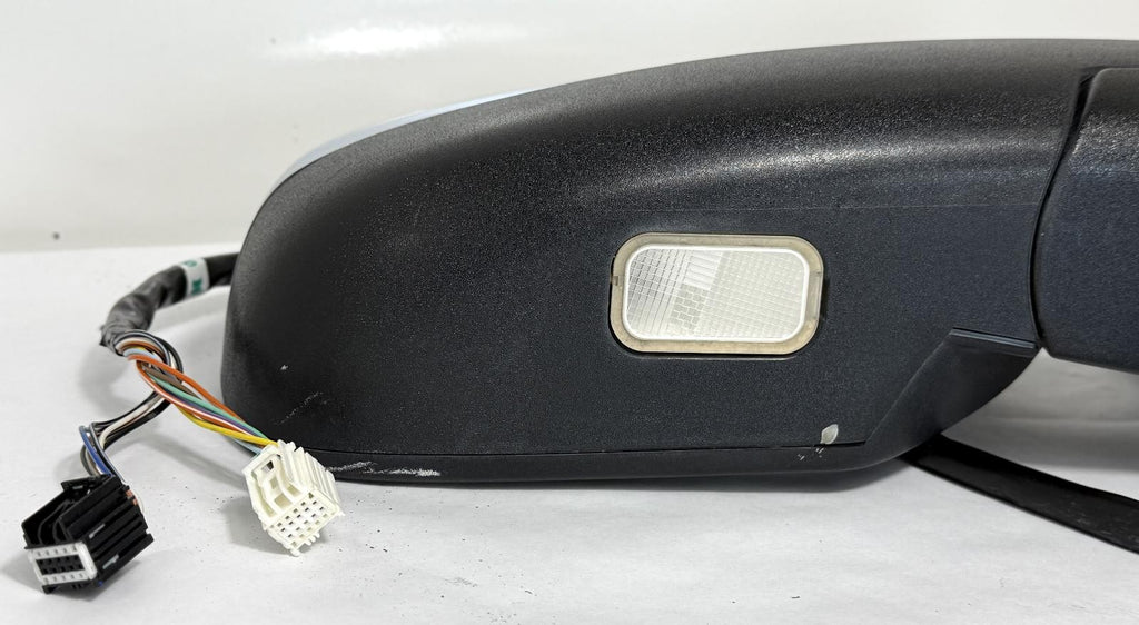 2009-2014 CHEVROLET SUBURBAN RIGHT SIDE VIEW DOOR MIRROR POWER OEM
