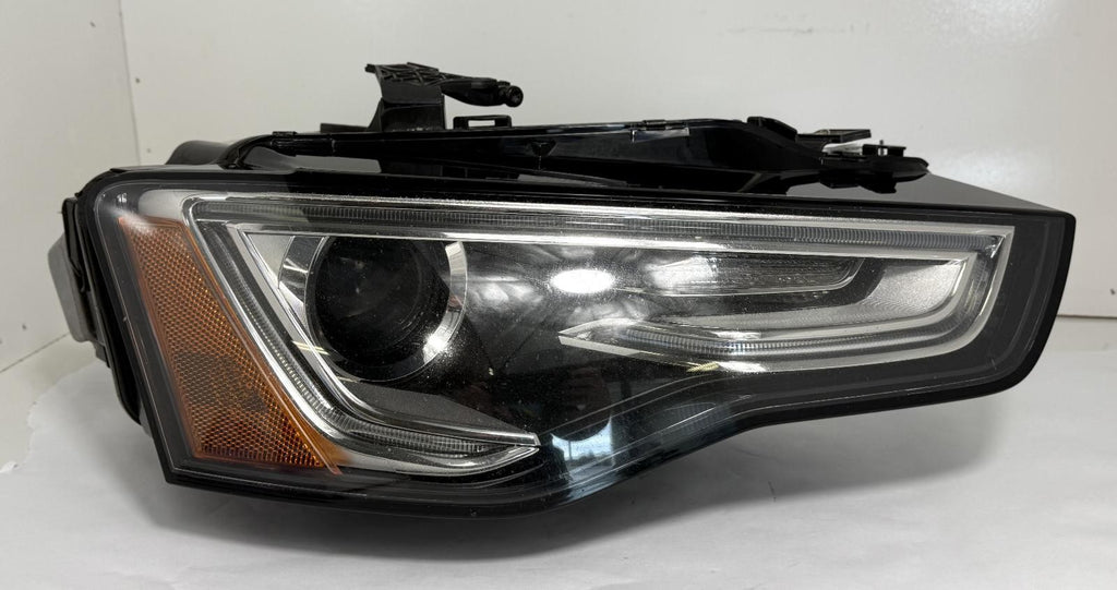2013-2016 AUDI A5 RIGHT SIDE HEADLIGHT XENON HID SELF ADJUSTING OEM