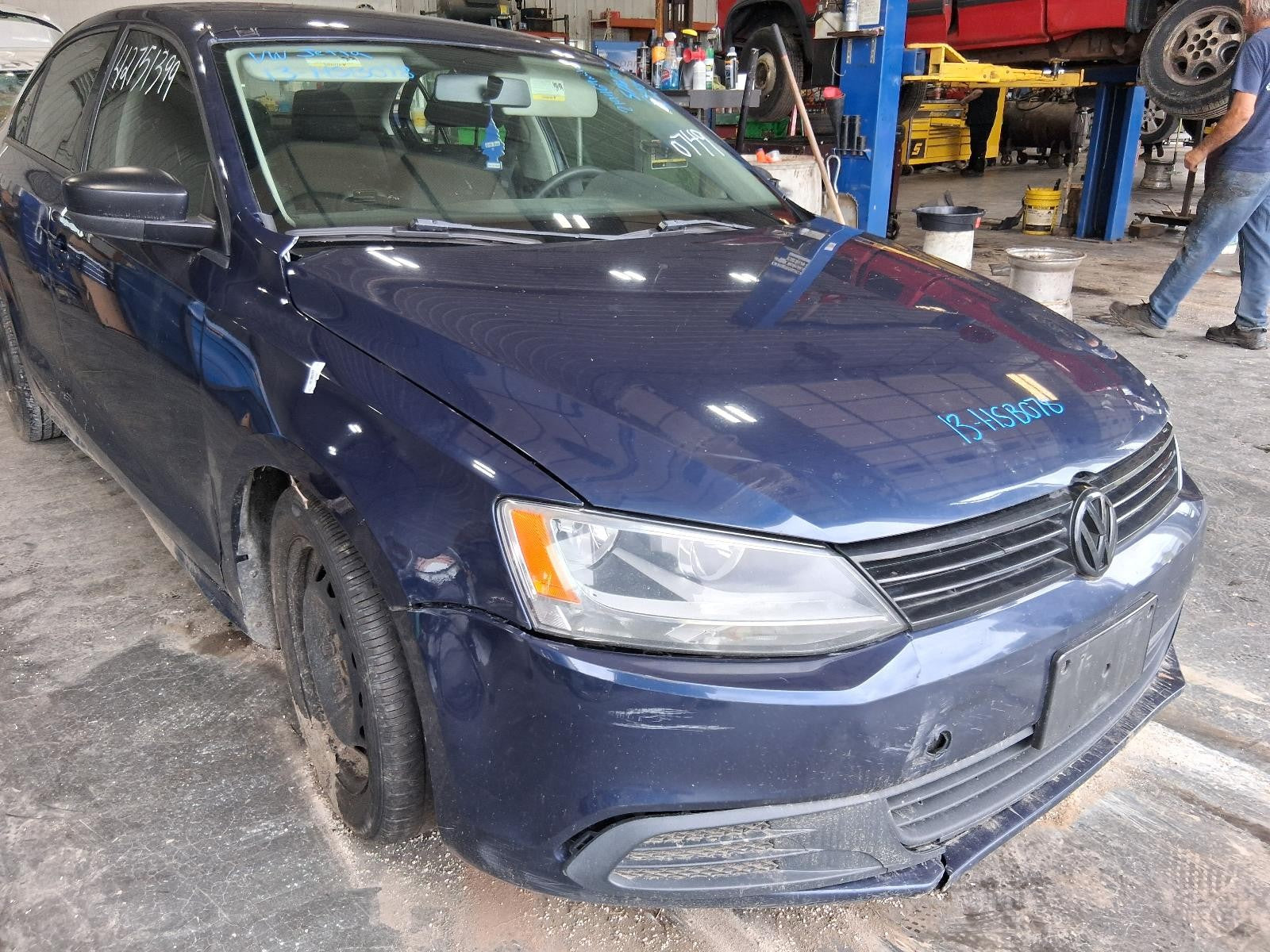 Used Windshield Wiper Motor fits: 2013 Volkswagen Jetta Sdn Grade A