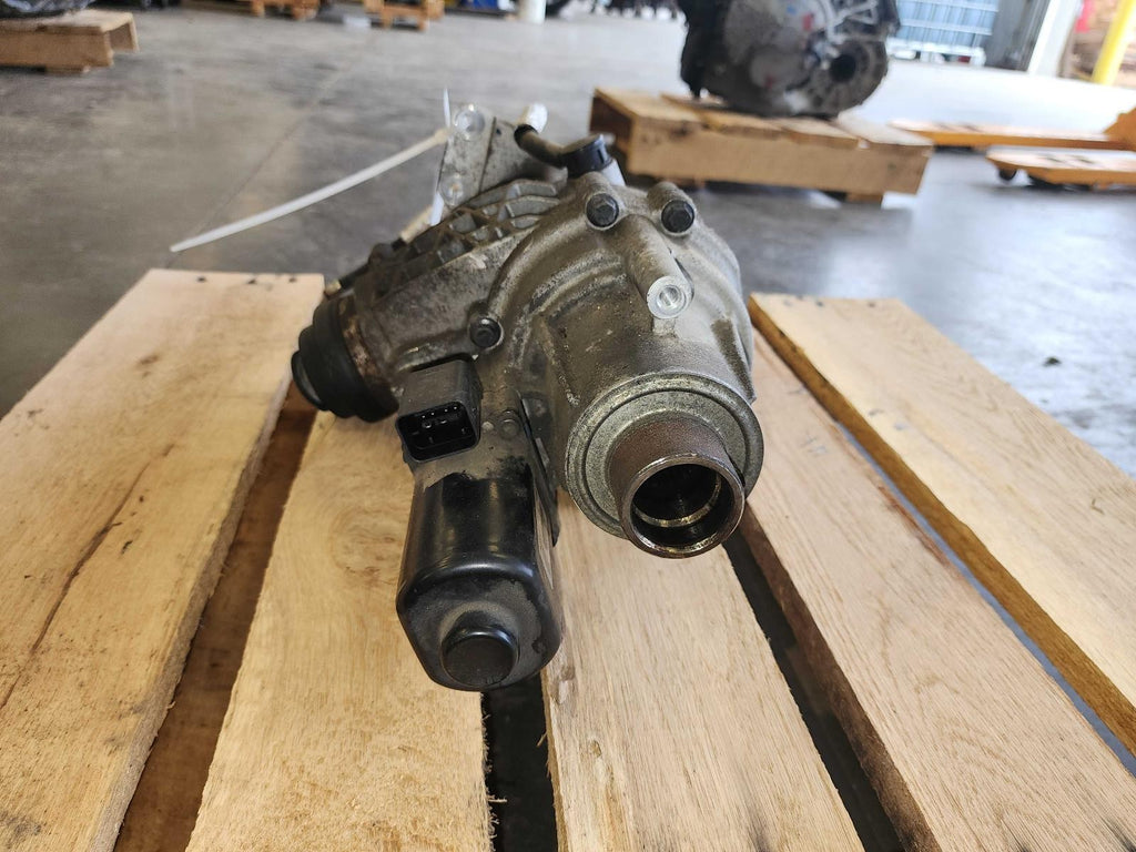 Used Transfer Case Assembly fits: 2016 Jeep Renegade single speed AT 2.4 Grade A