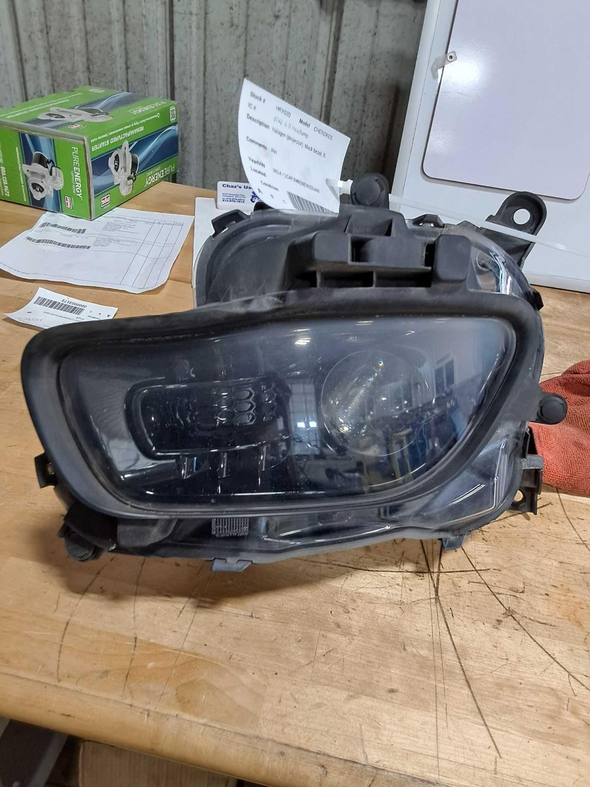 Used Right Headlight Assembly fits: 2014 Jeep Cherokee halogen projector Right G
