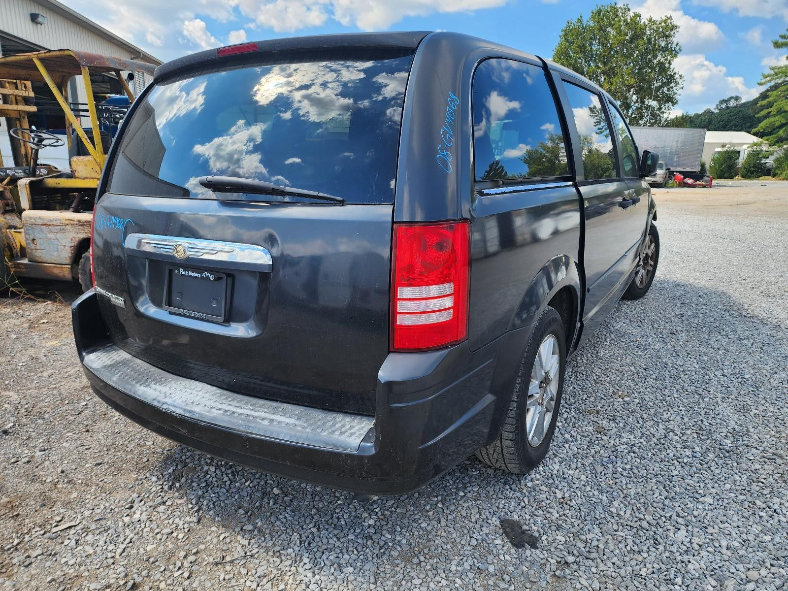 2008-2010 CHRYSLER TOWN & COUNTRY TAILLIGHT RIGHT SIDE OEM