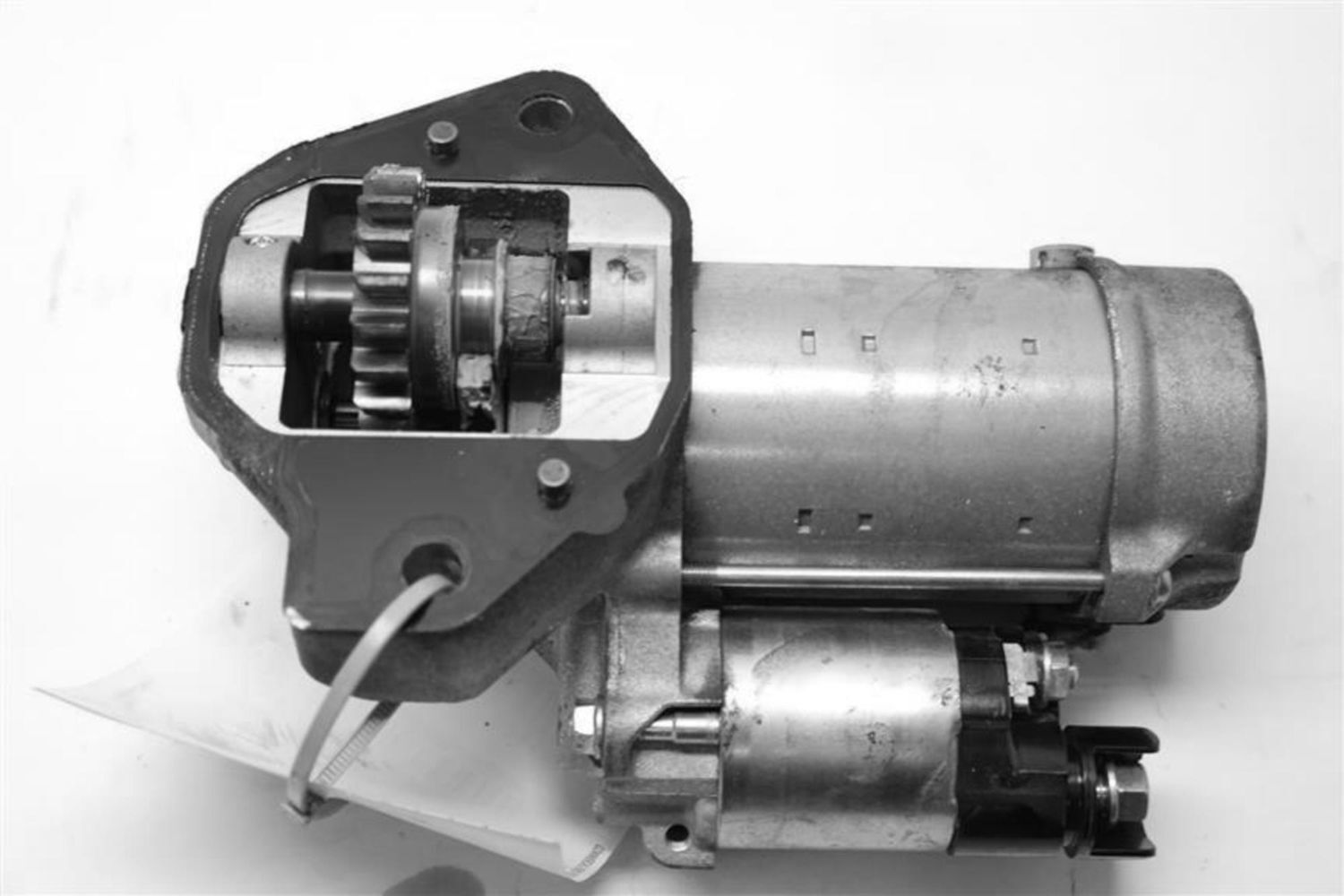 Used Starter Motor fits: 2015 Acura Mdx AT Grade B