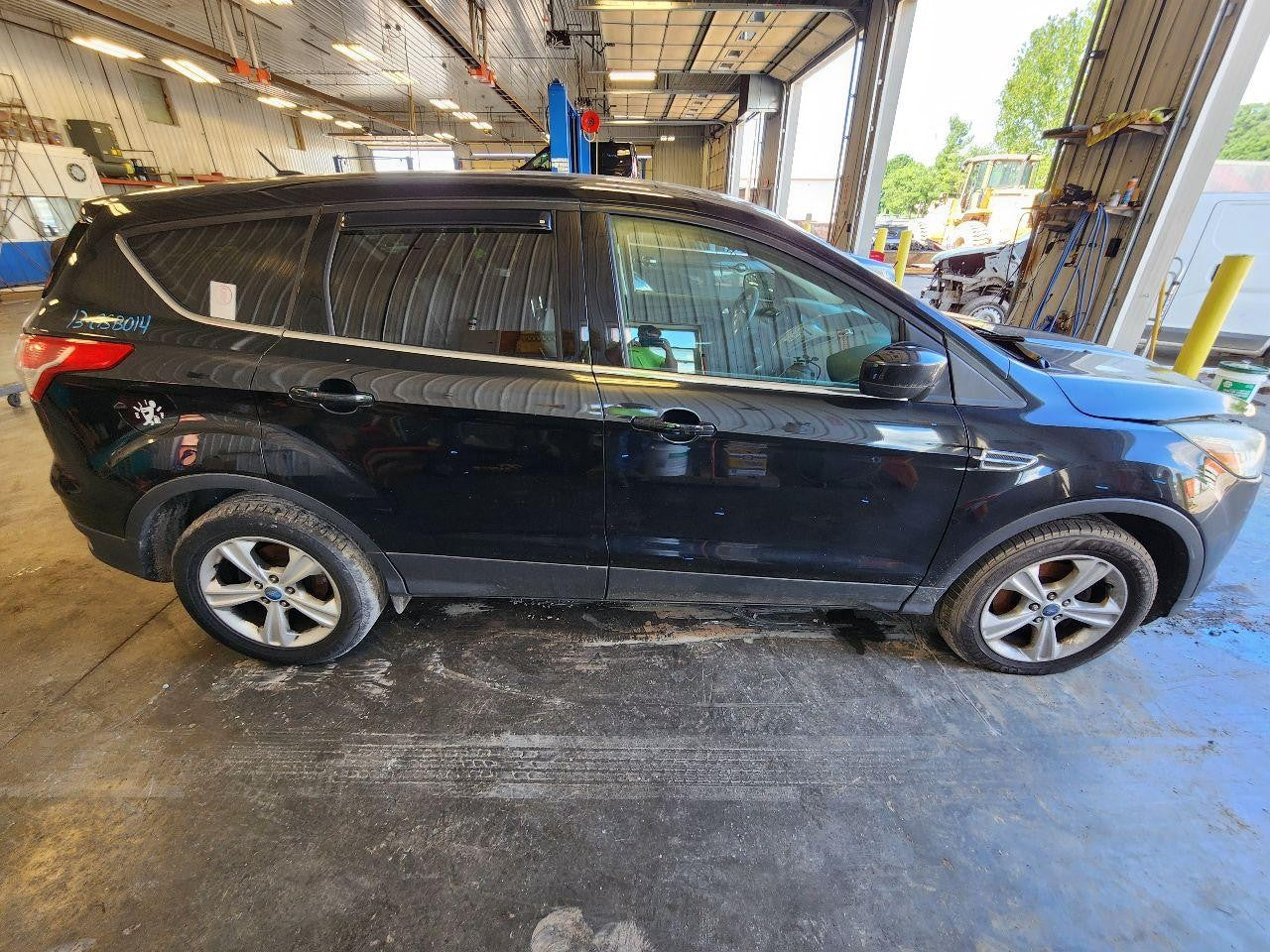 Used Starter Motor fits: 2013 Ford Escape 1.5L w/o automatic engine stop and sta
