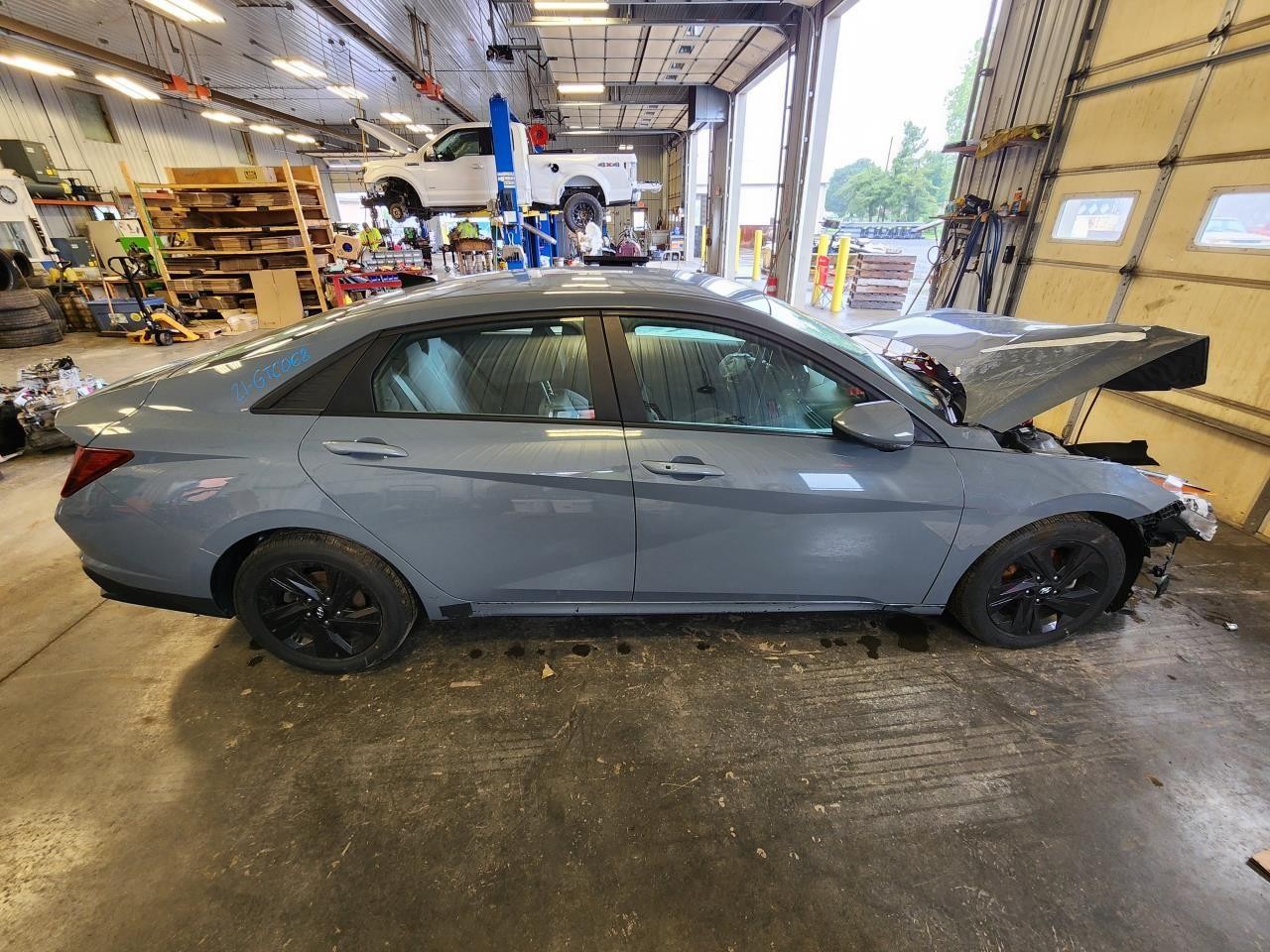 Used Front Right Seat Front fits: 2021 Hyundai Elantra Korea built gasoline R. h