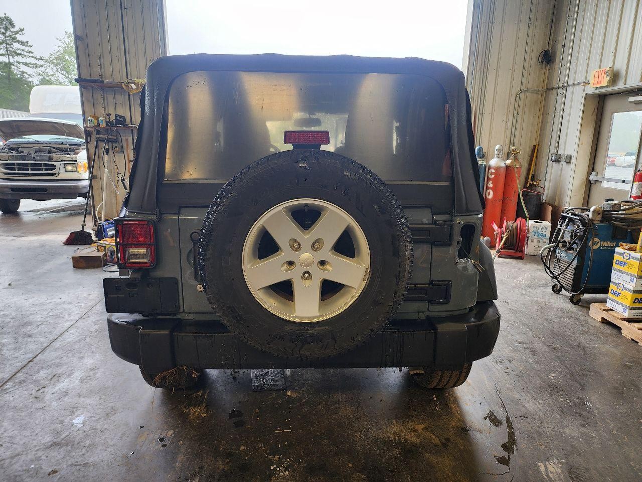 Used Left Tail Light Assembly fits: 2014 Jeep Wrangler Left Grade A