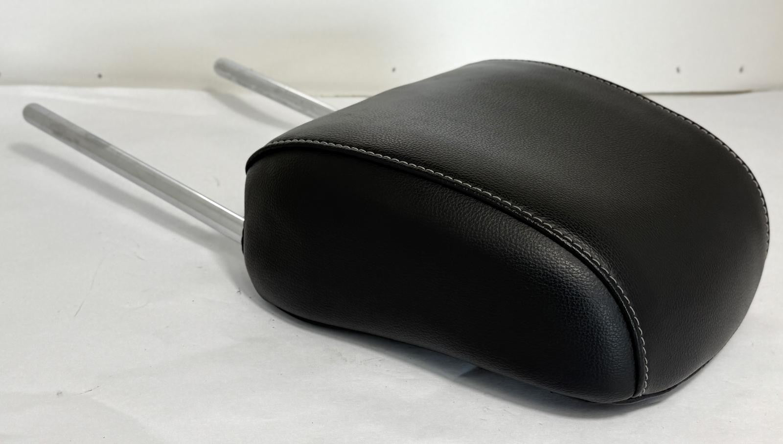 2017-2019 FORD ESCAPE HEADREST FRONT LEFT DRIVER SIDE LEATHER OEM
