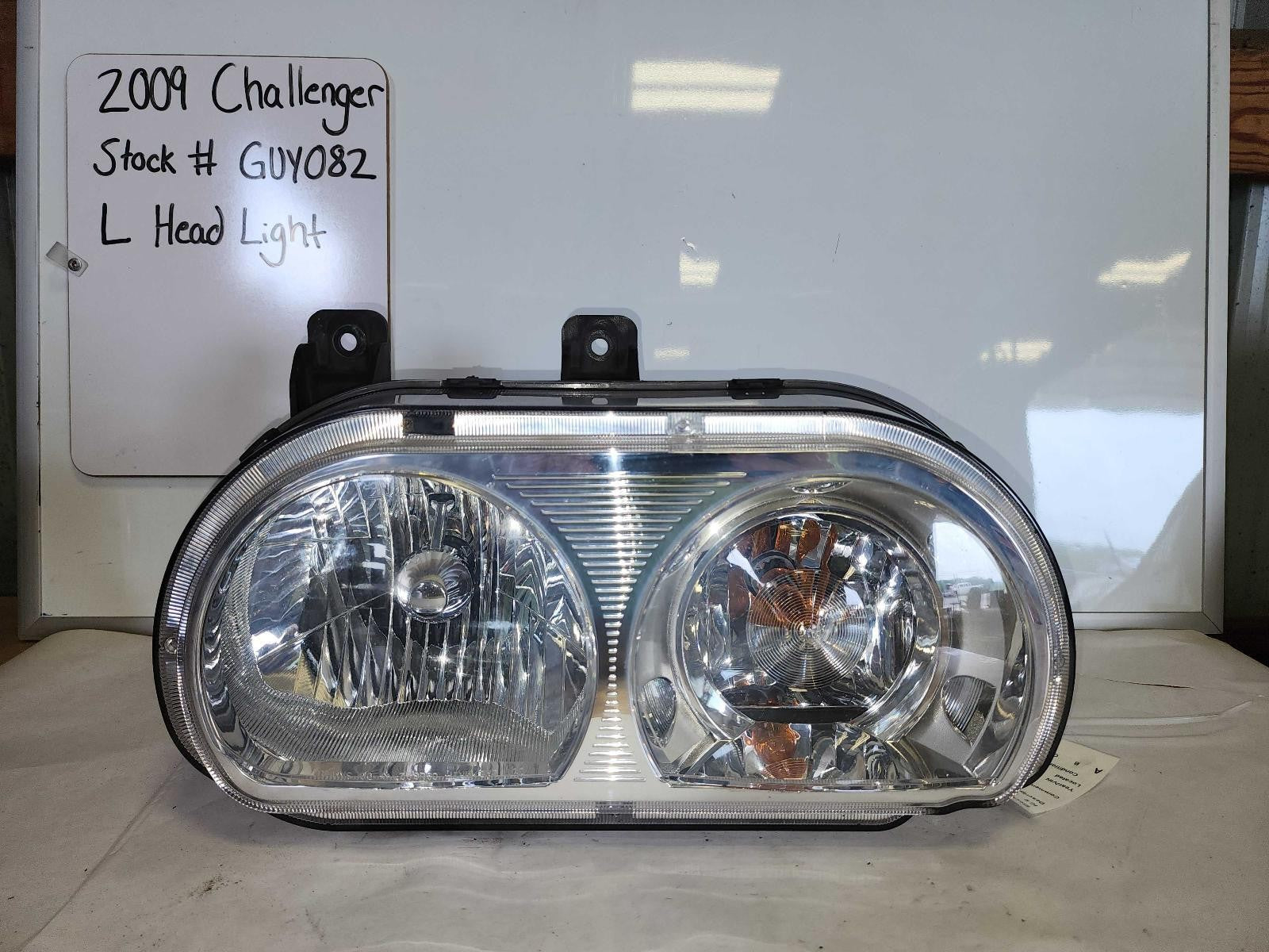 DODGE CHALLENGER L Headlamp halogen, L. 08 09 10 11 12 13 14