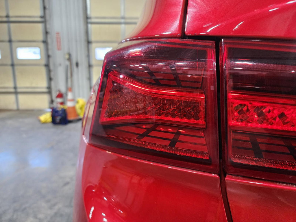 Used Left Tail Light Assembly fits: 2020 Hyundai Santa fe SWB LED quarter panel
