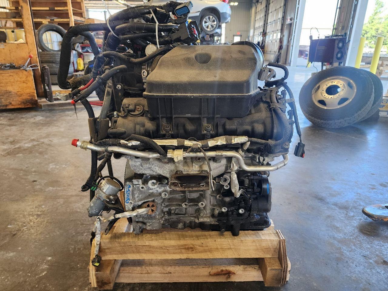Used Engine Complete Assembly fits: 2011 Chrysler Town & country 3.6L 6 cylinder