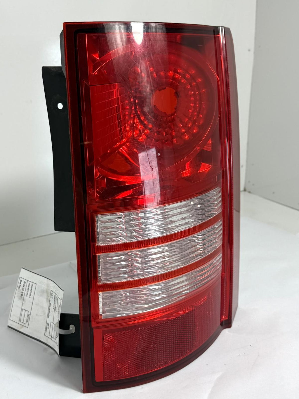 2008-2010 CHRYSLER TOWN & COUNTRY TAILLIGHT RIGHT SIDE OEM
