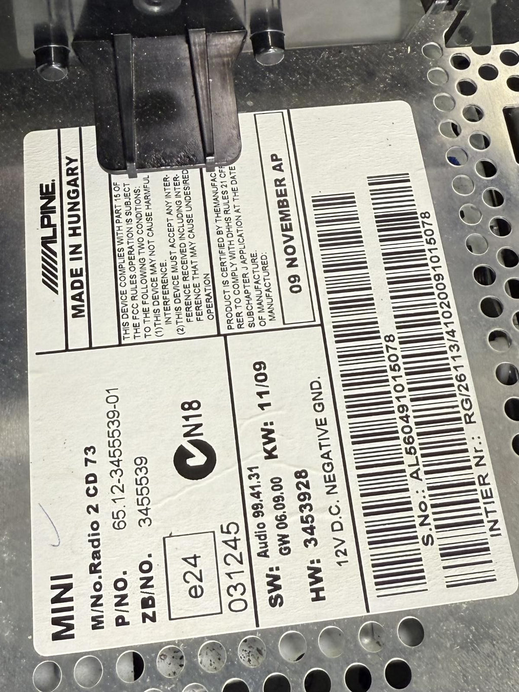 2007-2010 MINI COOPER CLUBMAN SPEEDOMETER CD PLAYER OEM