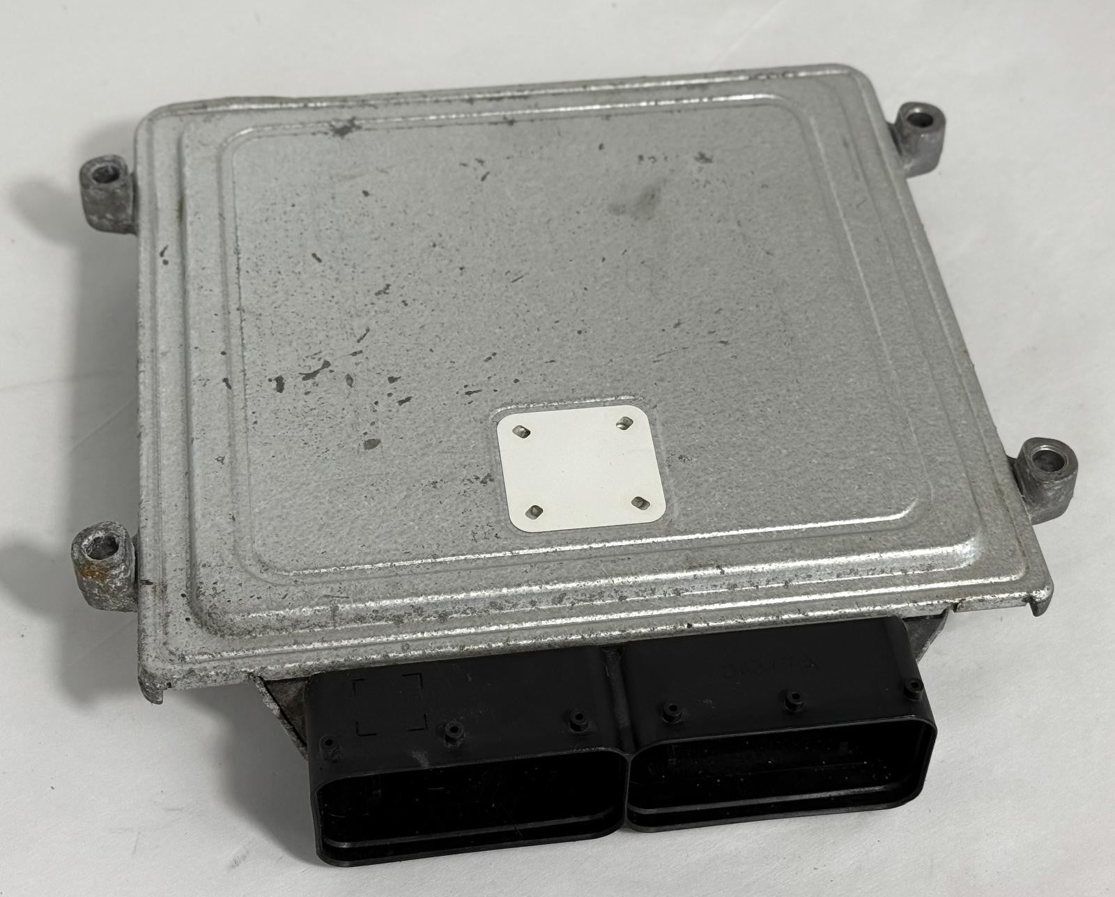 Used Engine Control Module (ECM) fits: 2018 Hyundai Santa fe Electronic Control