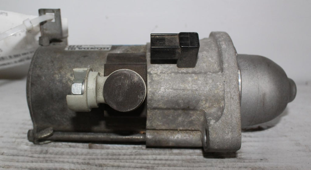 Used Starter Motor fits: 2016 Honda Civic 2.0L AT Grade B