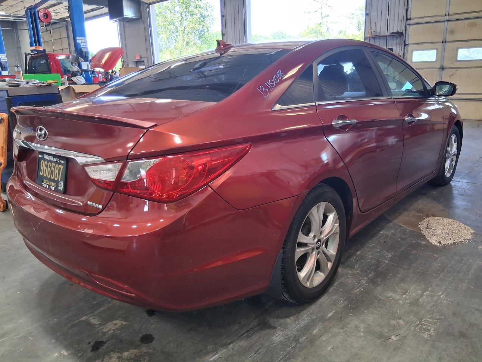 Used Washer Fluid Reservoir fits: 2013 Hyundai Sonata  Grade A