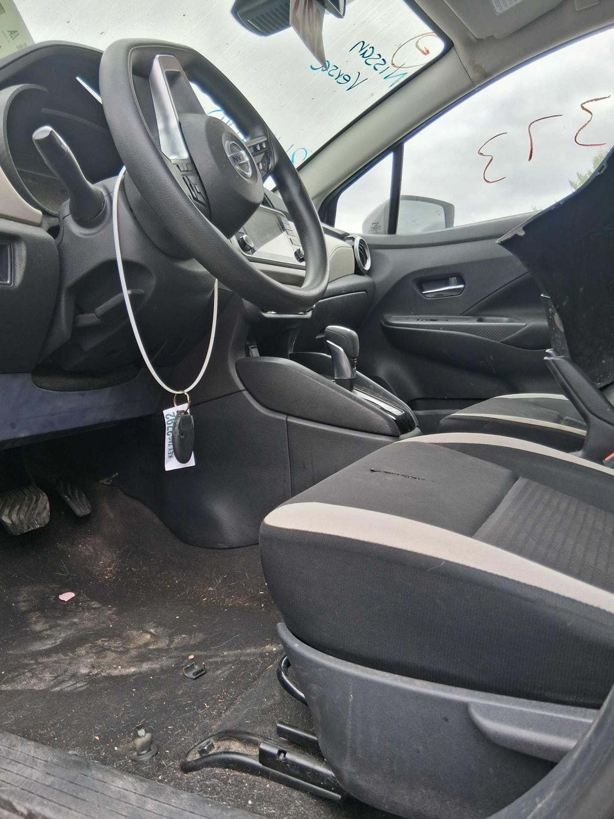 Used Left Sun Visor fits: 2021 Nissan Versa without illumination Left Grade A