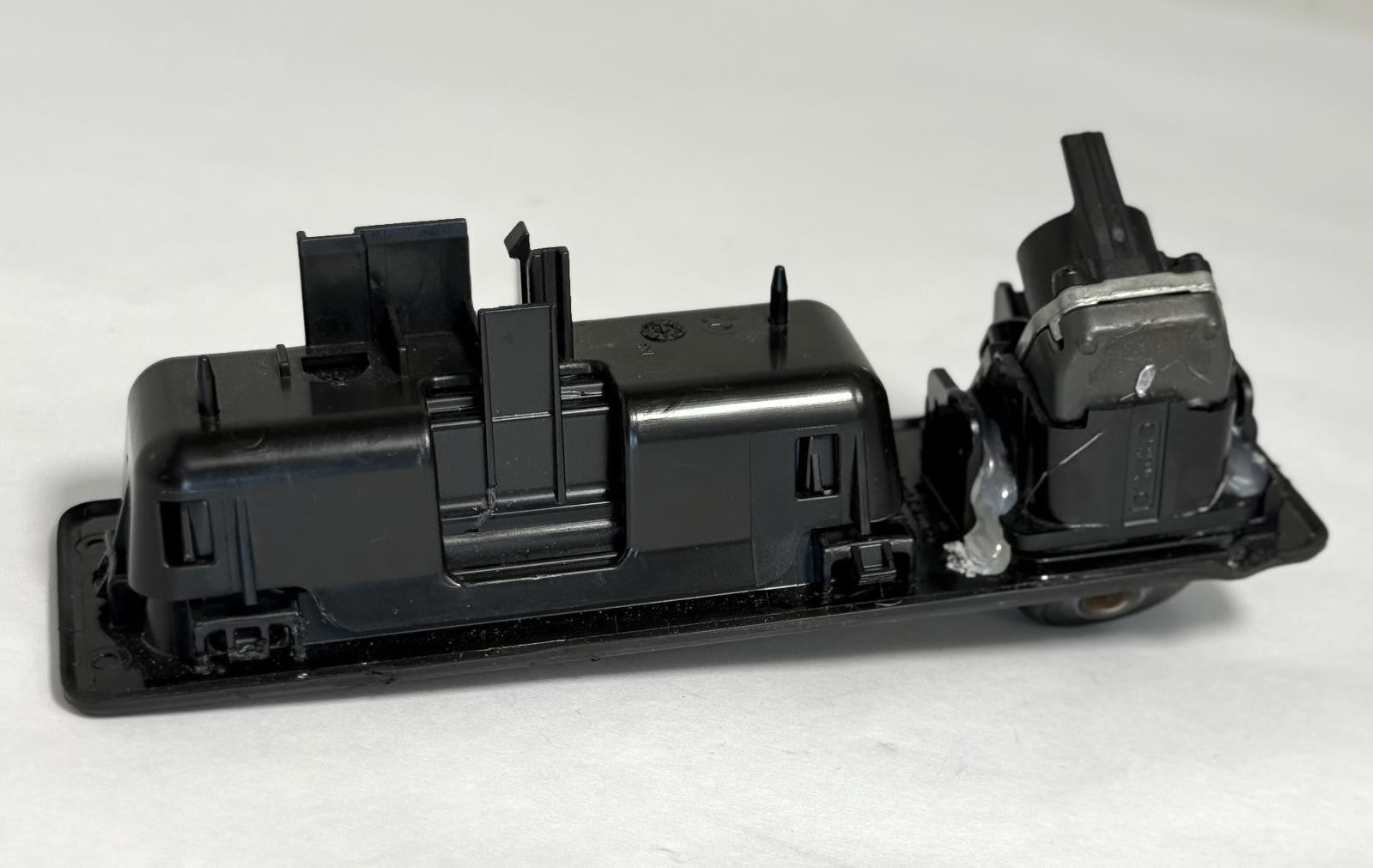 2011-2014 BMW X3 BACKUP REAR VIEW CAMERA W/ TRUNK LID HANDLE OEM