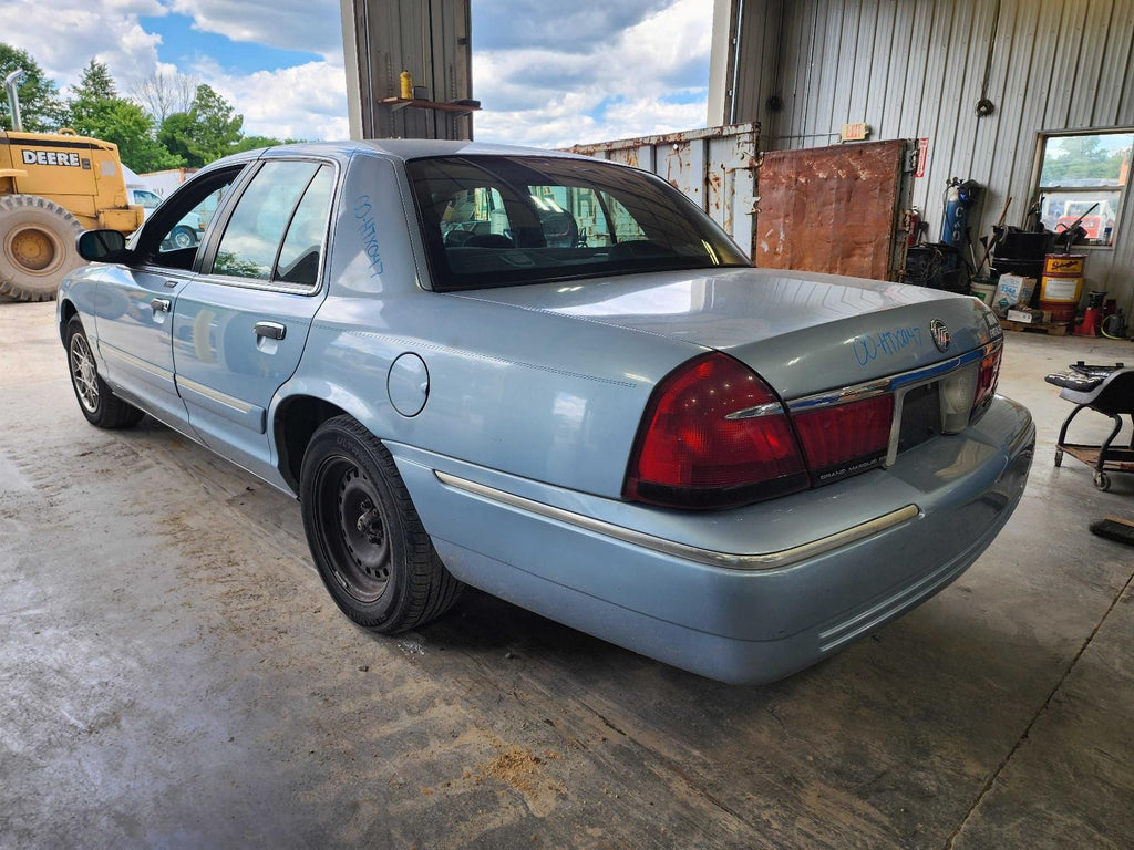 Used Front Left Fender fits: 2000 Mercury Grand marquis Front Left Grade A
