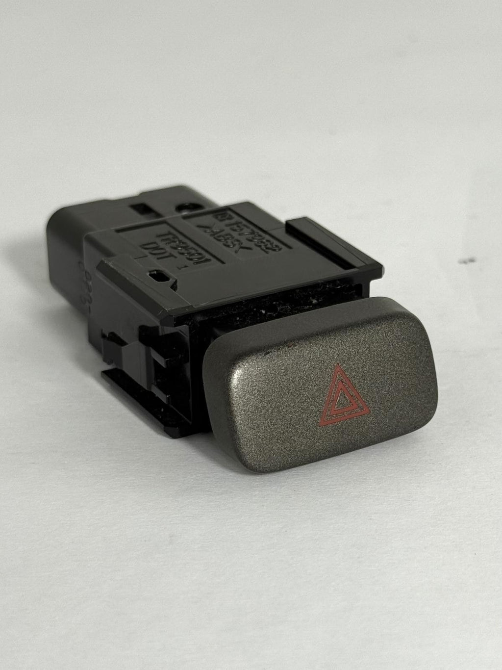 2006-2006 LEXUS ES330 DASH HAZARD FOUR WAY SIGNAL SWITCH OEM