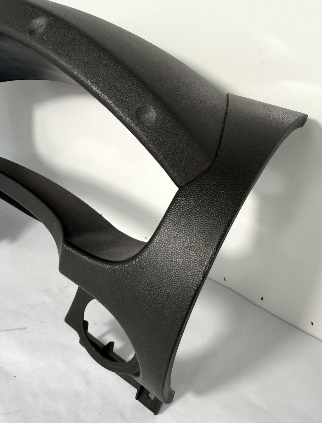 2005-2012 NISSAN FRONTIER DASH GAUGE CLUSTER SPEEDOMETER TRIM BEZEL OEM