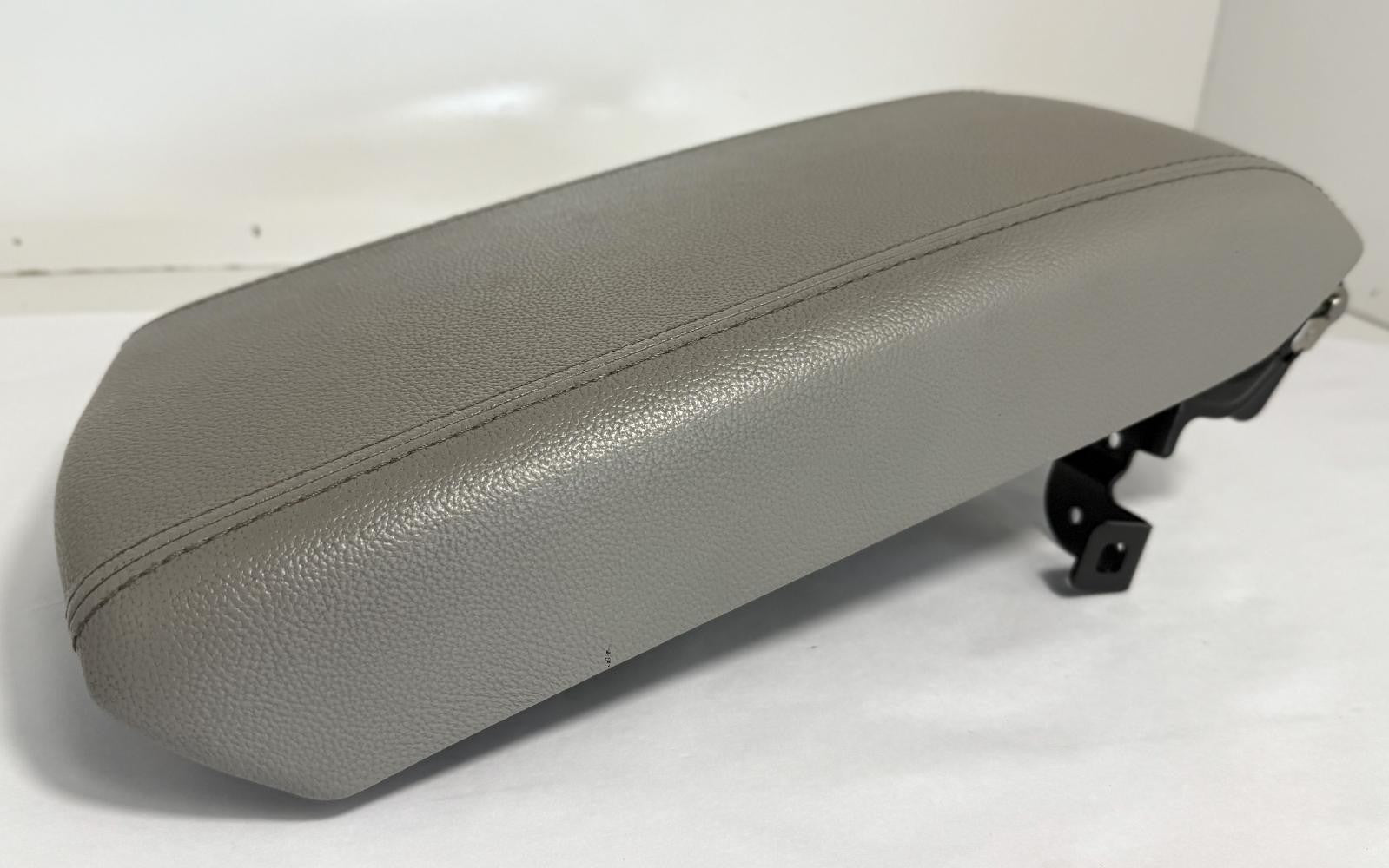 2015-2017 HYUNDAI SONATA ARMREST CENTER CONSOLE LID LEATHER OEM