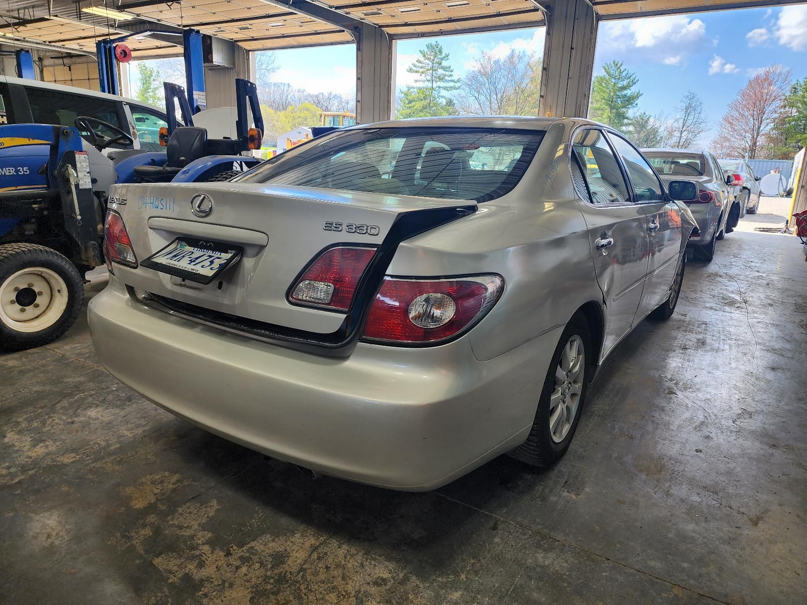 Used Front Left Door Window Regulator Front fits: 2004 Lexus ES330 Front Left Gr