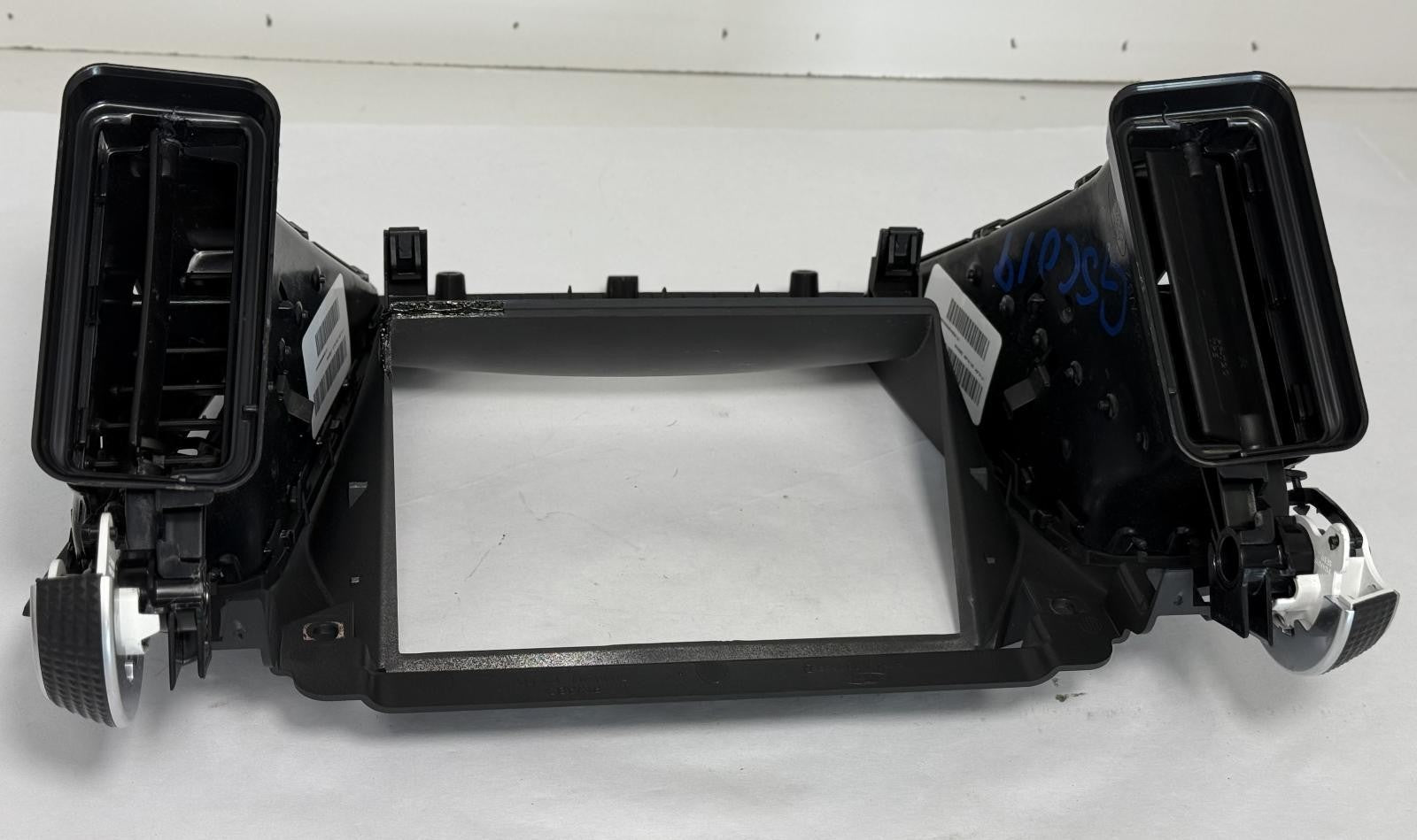 2013-2019 FORD ESCAPE CENTER DASH DISPLAY BEZEL TRIM W/ VENTS OEM