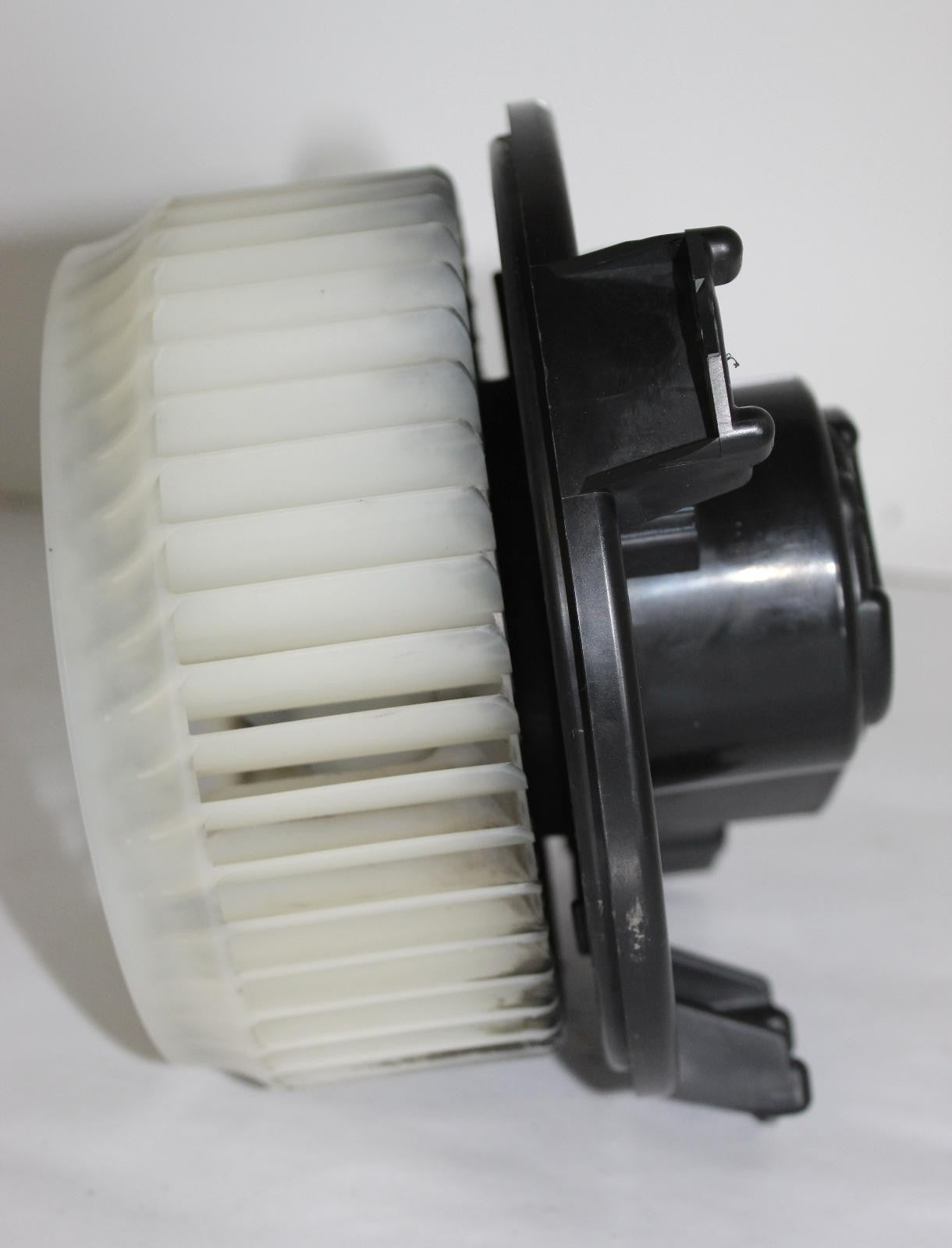 Used HVAC Blower Motor fits: 2010 Dodge 1500 PICKUP w/o dual zone control Grade